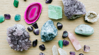 how to start a crystal business